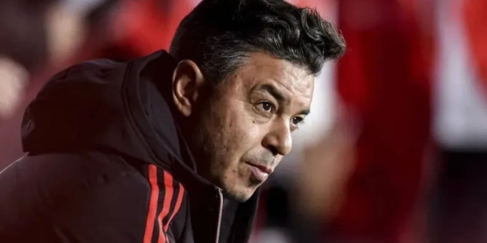Luego de la victoria en Entre Ríos, el entrenador adoptó una postura que se repite hace semanas. El motivo.