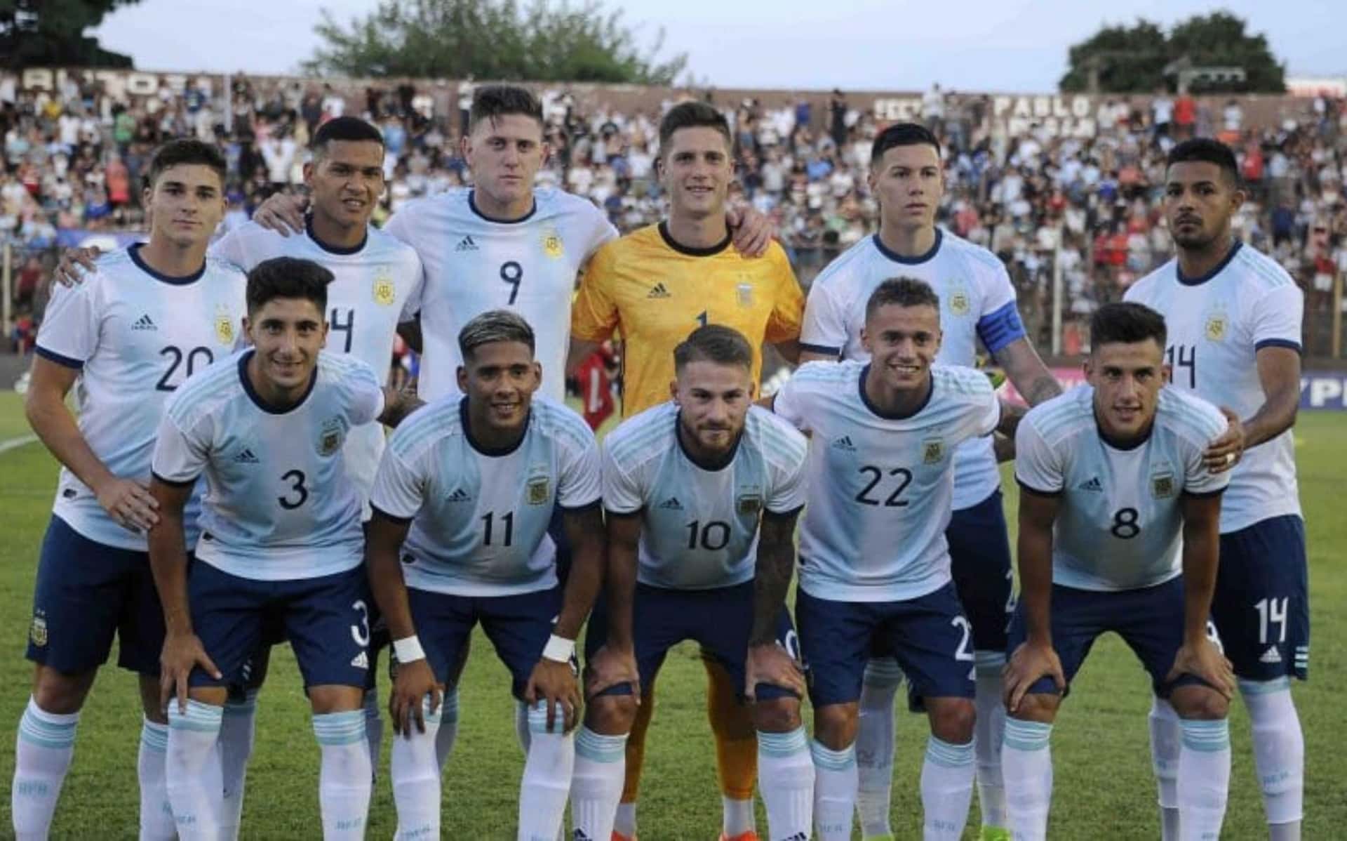 Luego de que se concretaran salidas, el Sevilla busca reforzar su plantel de cara a lo que viene