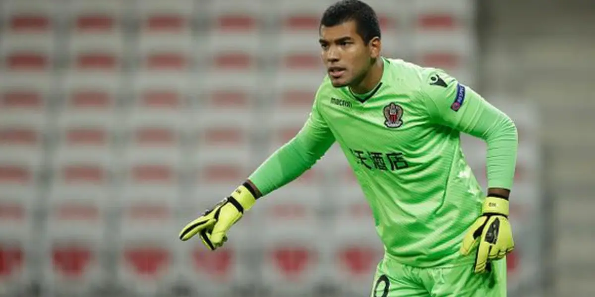 Luego de seis temporadas, el arquero argentino nacionalizado frances, abandonará el equipo donde mejor le fue