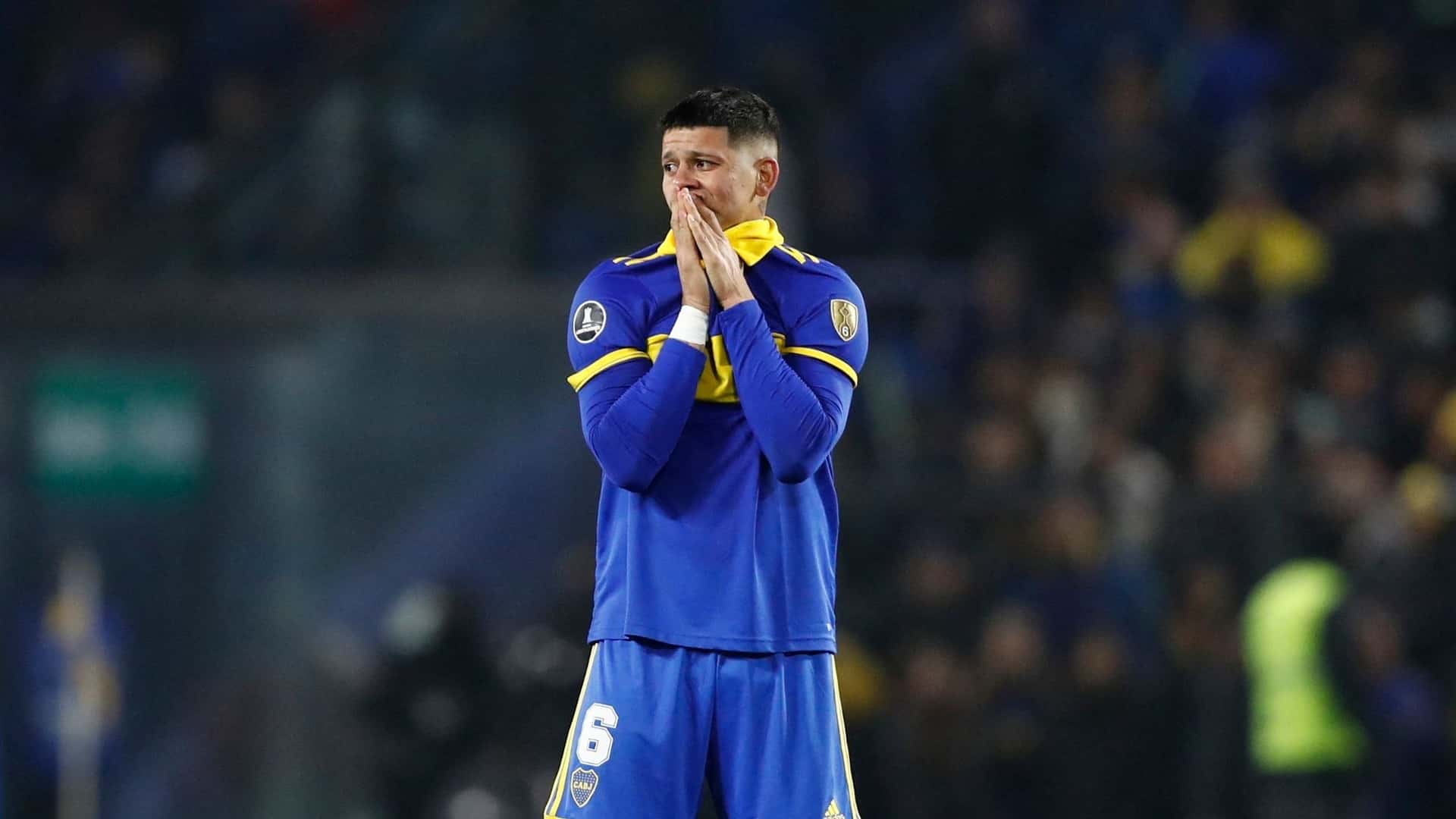Luego de su grave lesión que lo marginará cerca de siete meses de las canchas, el zaguero reveló una complicación y preocupó a todos.
