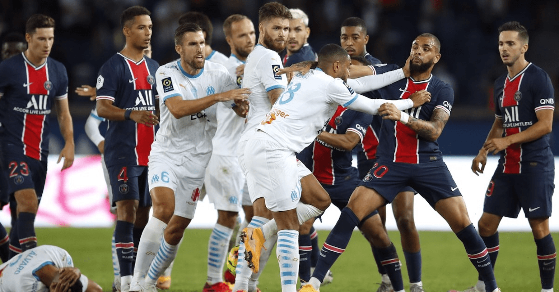 Luego de un partido controversial entre París Saint Germain Football Club y Olympique de Marsella, Darío Benedetto siguió metiendo leña al fuego a su pelea contra Leandro Paredes.