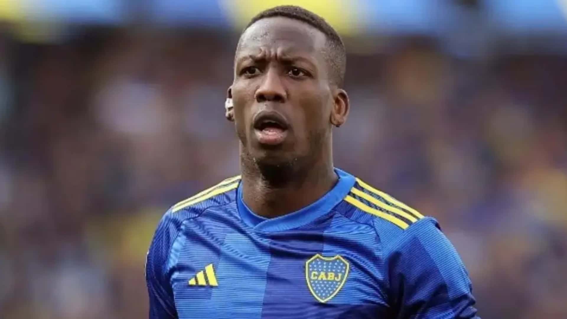 Luis Advíncula en Boca.