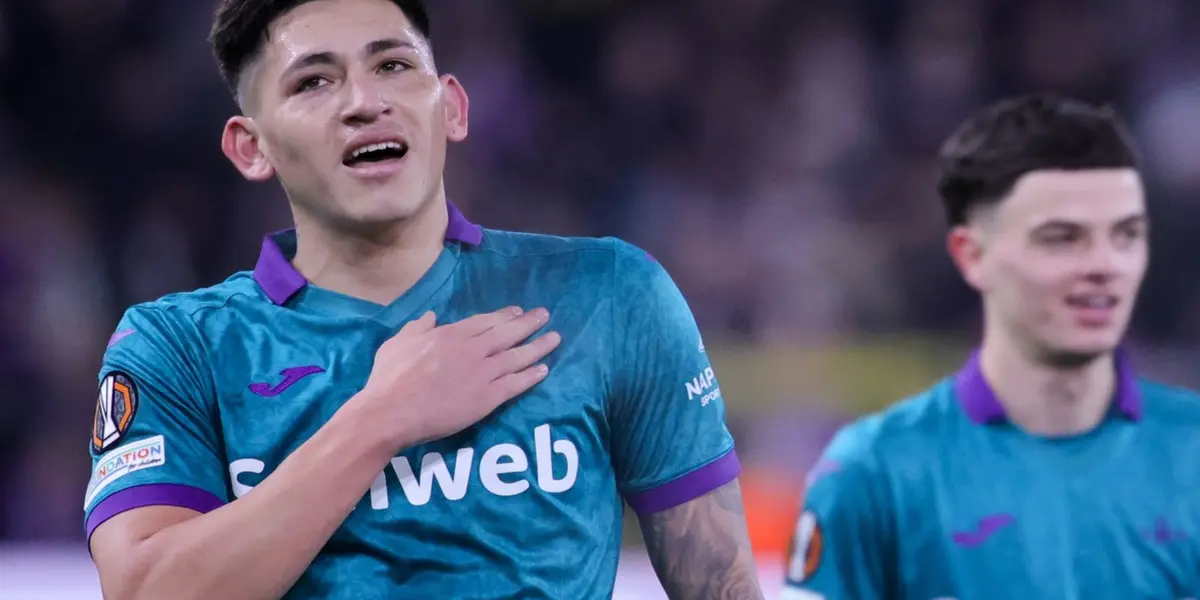 Luis Vázquez se lució con un golazo que abrió el marcador en el partido