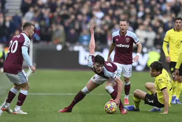 Manuel Lanzini marcó en la victoria del West Ham por 3 a 2 ante el puntero de la Premier League.