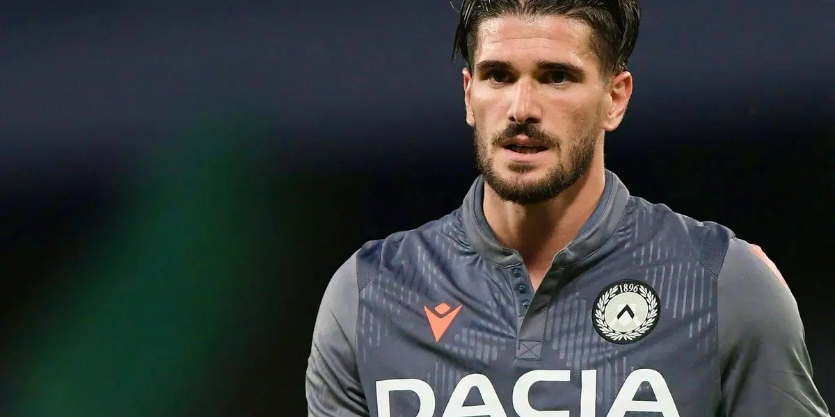 Marcelo Bielsa, a pesar de sufrir una derrota en su debut en Premier League, ha empezado con pie derecho y piensa reforzar su equipo con Rodrigo De Paul, quien ya tomó una decisión.