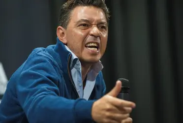 Marcelo Gallardo no puede calmar su bronca debido a que podría perder varios jugadores de su plantel.