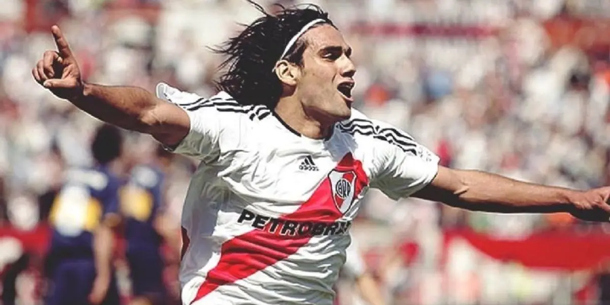 Marcelo Gallardo podría sumar a uno de los delanteros mas reconocidos del mundo.