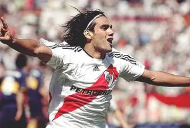 Marcelo Gallardo podría sumar a uno de los delanteros mas reconocidos del mundo.