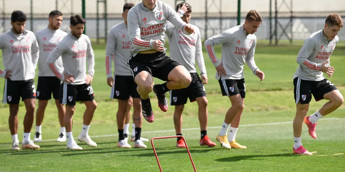 Marcelo Gallardo tiene definidos nueve nombres, mientras que otros cinco jugadores pelean por dos lugares.