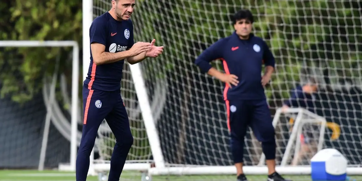 Mariano Soso, entrenador de Club Atlético San Lorenzo de Almagro, busca contratar en dos posiciones específicas para su equipo.