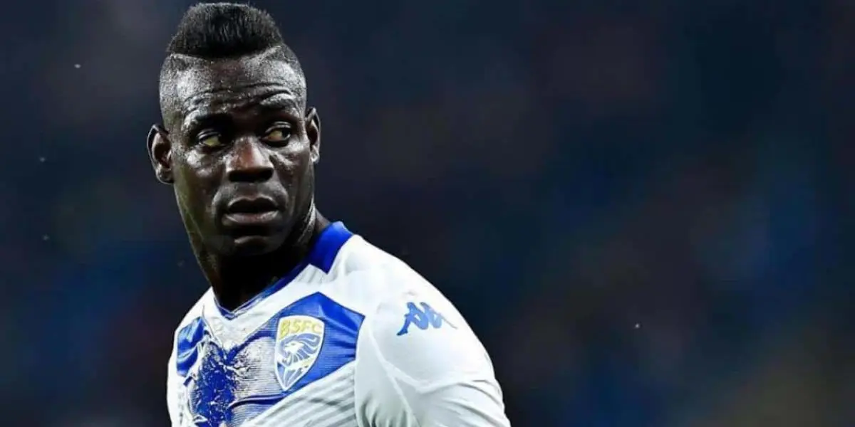 Mario Balotelli demostró muchas veces su amor por Boca Juniors.