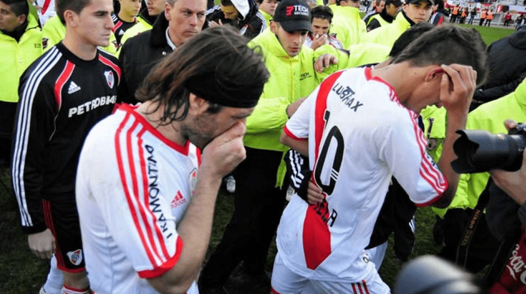 Matías Almeyda recordó lo vivido con Club Atlético River Plate en segunda división, al defender su trabajo.