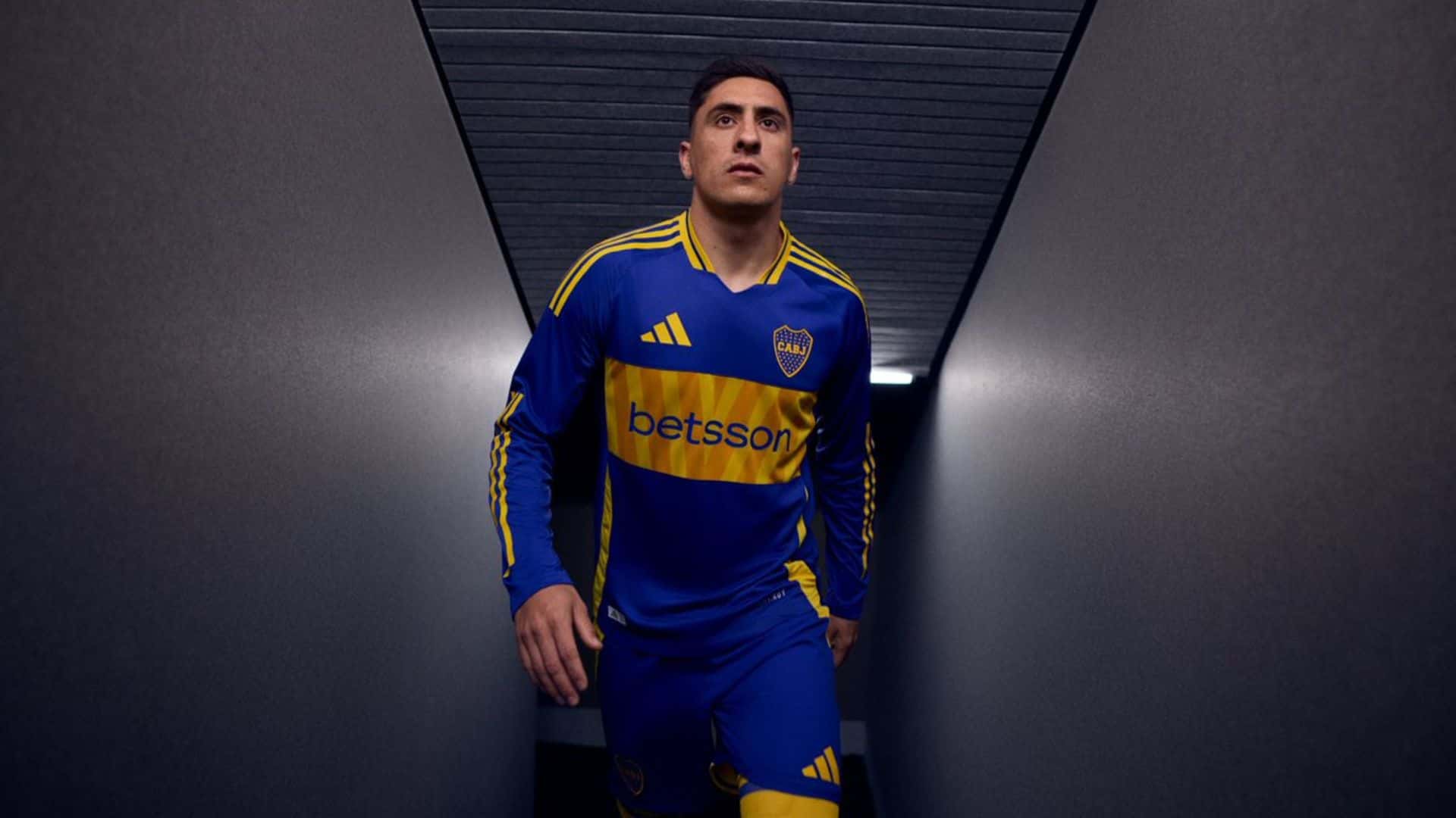 Merentiel con la nueva camiseta de Boca.(Foto: @BocaJrsOficial)