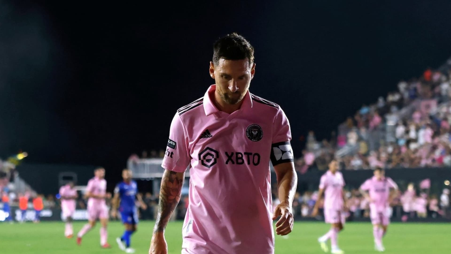 Messi no empezaría en la fecha pactada
