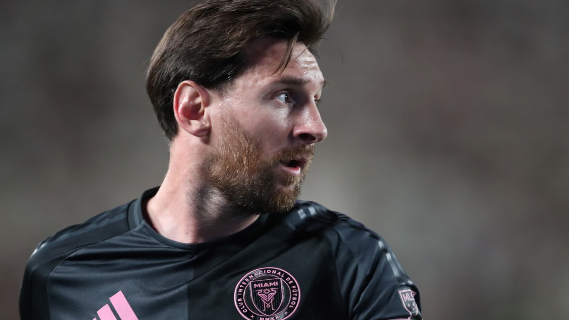 Messi podría enfrentarse a un viejo rival (Ole)