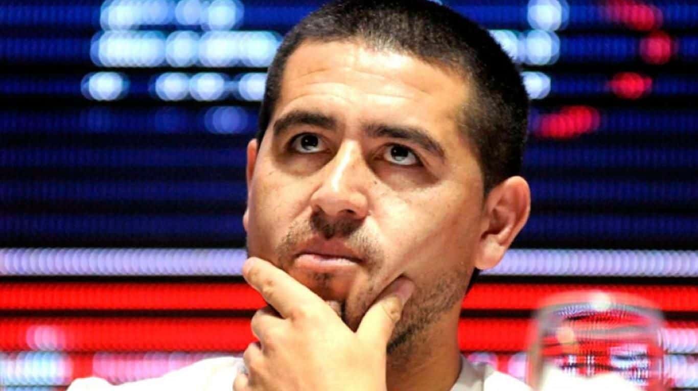 Mientras el Boca de Hugo Ibarra pelea la Liga Profesional, un técnico que Román tenía en carpeta está cerca de otro equipo.