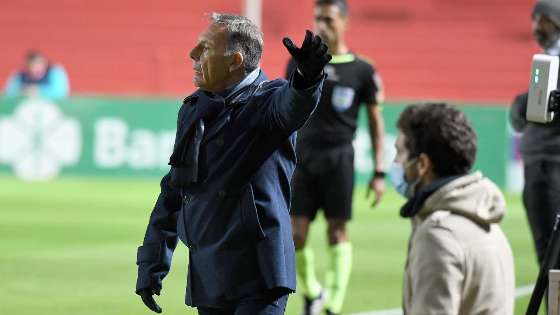 Miguel Ángel Russo lleva más de dos años a cargo de Boca Juniors y a pesar de haber ganado títulos locales, en el ámbito internacional todavía no pudo llegar a un final y los hinchas cuestionan el juego del Xeneize constantemente: ¿Que pasará con el futuro del técnico de Boca?, acá te contamos los detalles.