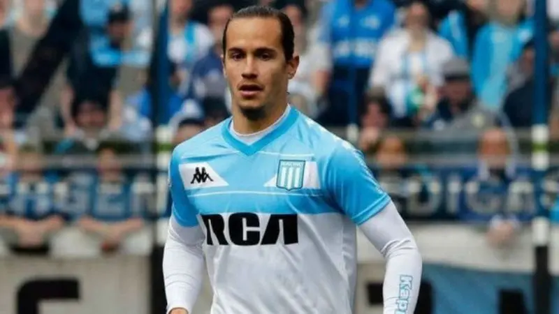 Mirá cuál es el rival directo al que podría reforzar Lucas Orban si sigue siendo suplente en Racing Club. ¿Se va a Independiente?