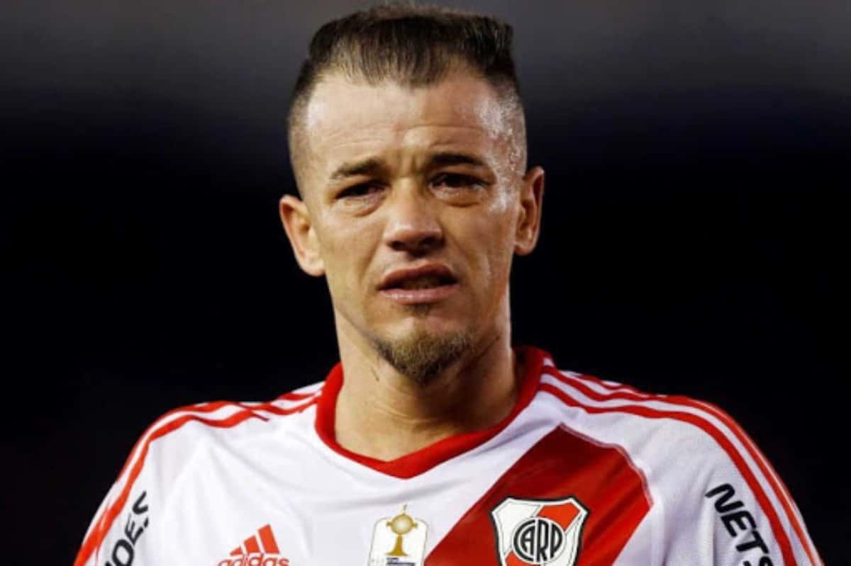 Mirá cuál es uno de los máximos rivales de River Plate en el que podría jugar Andrés D'Alessandro.