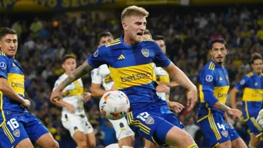 Nicolás Valentini con la camiseta de Boca.