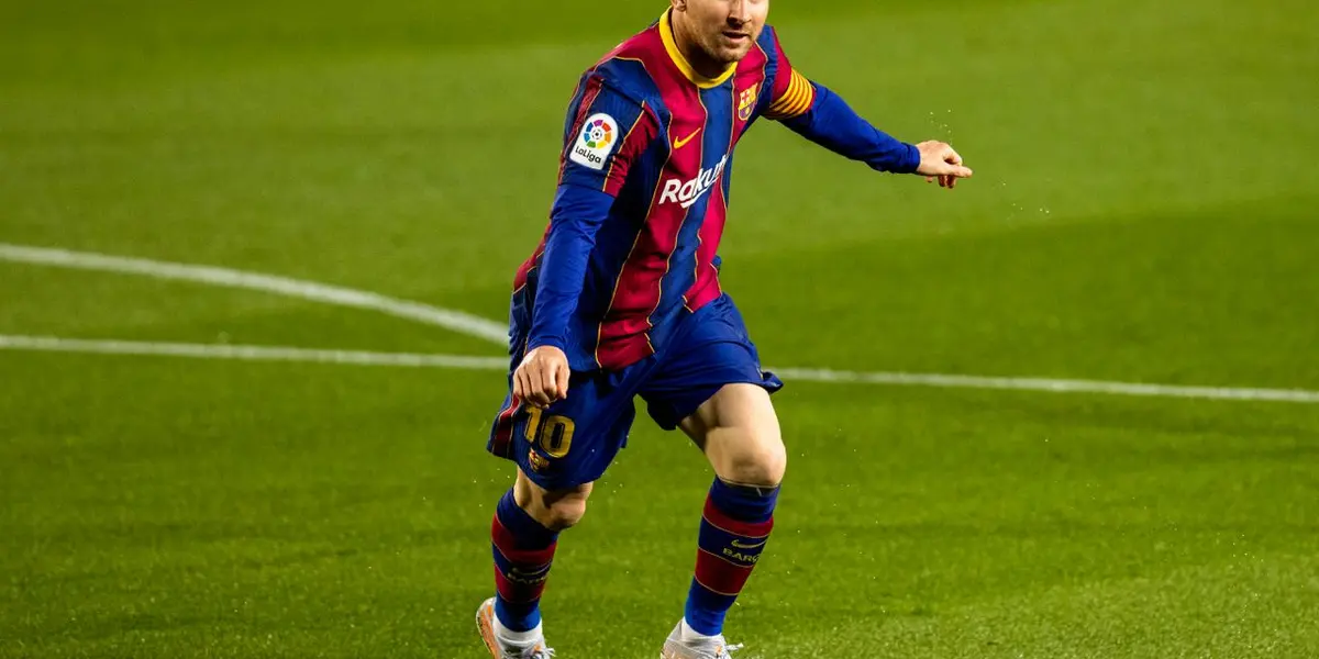 No todo es fútbol en la vida de Lionel Messi, el astro argentino también tiene buen gusto por la música y además de escuchar Reggae como manifestó varias veces también le gusta el Reggaetón ¿Qué canciones especificas escucha Messi? Enterate de toda la información acá.