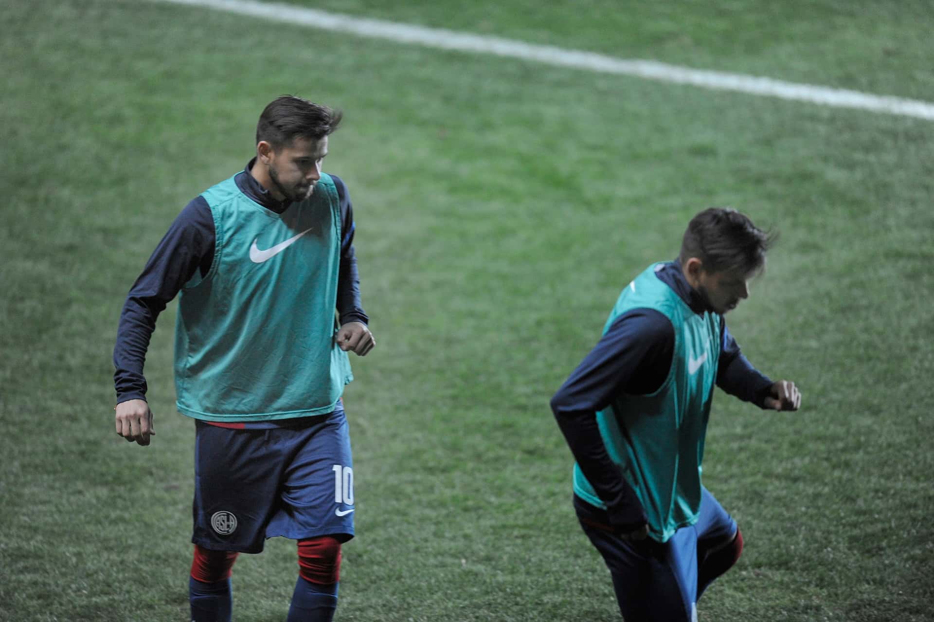 Óscar y Ángel no concentran para el partido con Estudiantes y, ¿les rescinden el contrato?