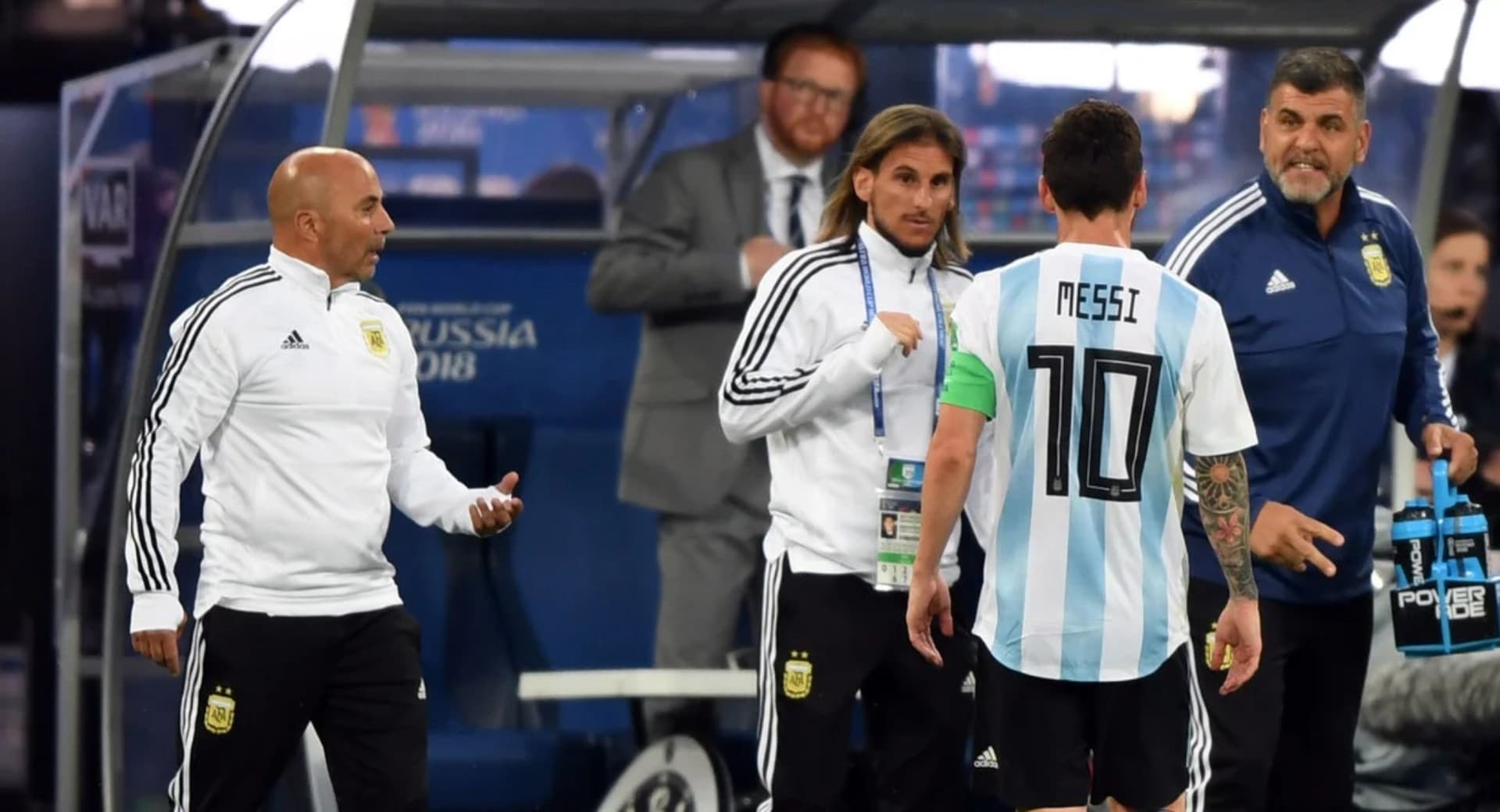 Otro equipo del fútbol argentino se queda sin entrenador.
