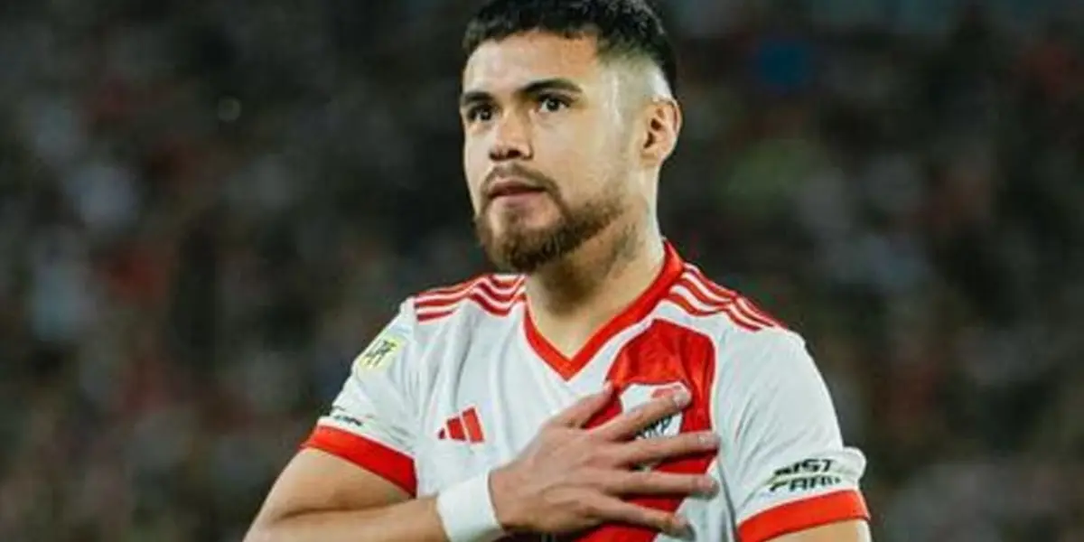 Paulo Díaz defendiendo la camiseta de River