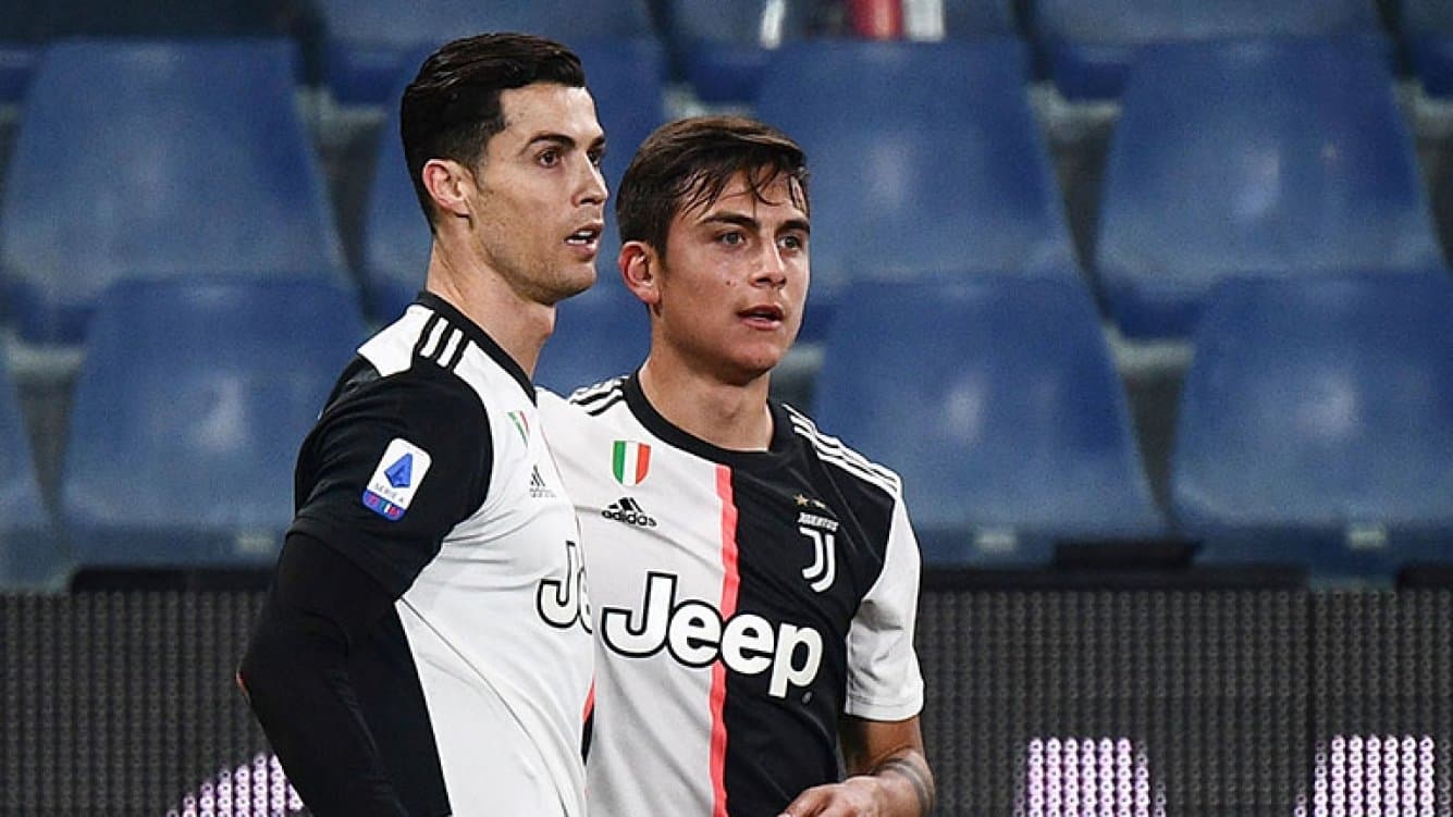 Paulo Dybala es el 10 de la Juventus y compartió plantel con Cristiano Ronaldo que actualmente fue transferido al Manchester United. En uno de los festejos de gol se vio una situación curiosa en la que el portugués besaba al argentino ¿Qué dijo sobre esto la "Joya"? Enterate de toda la información acá.