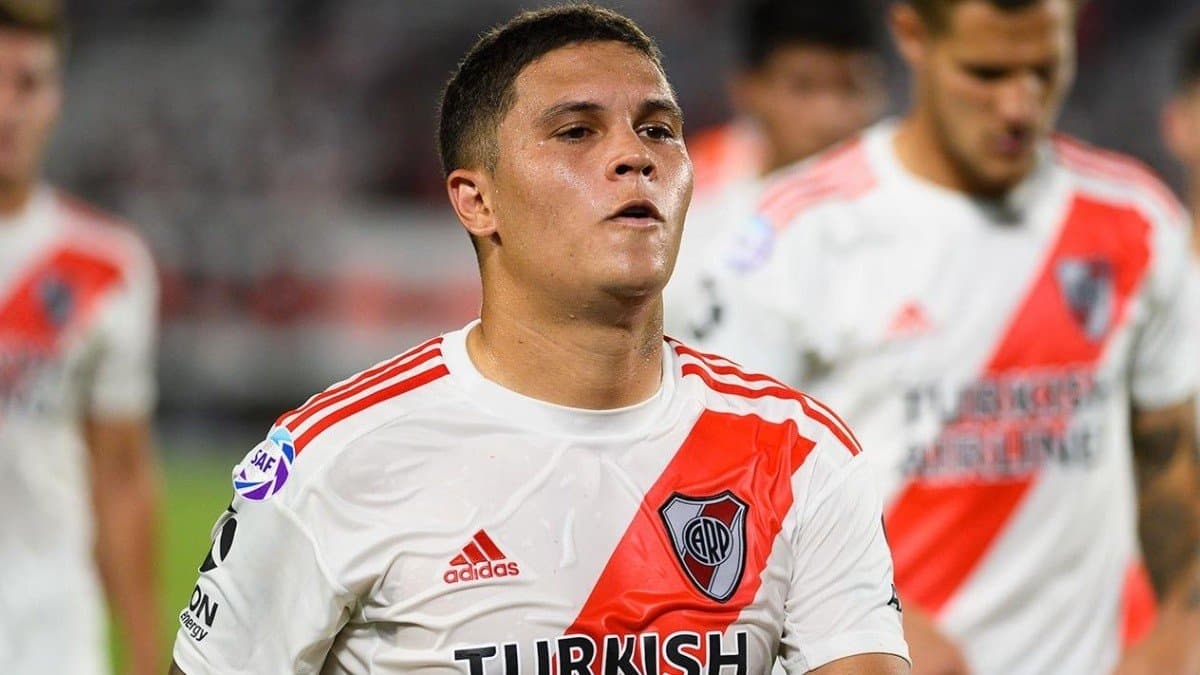 Pese a que Juan Fernando Quintero anunció su salida a Shenzen F.C., aún su contratación no se ha hecho oficial debido a algunos factores