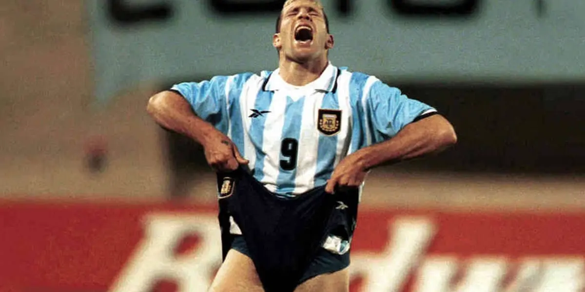 Pese a ser el máximo goleador de la historia de Boca Juniors y una de los mejores 9 de la historia del fútbol argentino, un entrenador de la Selección albiceleste trató de egoísta a Martín Palermo.
 