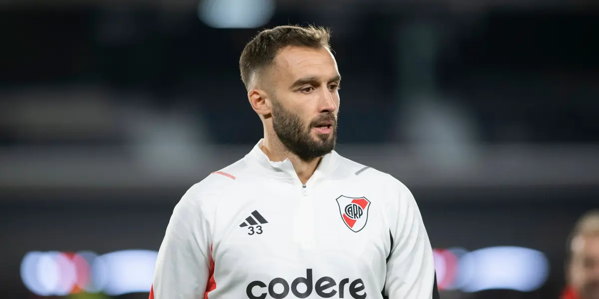 Pezzella es uno de los puntos altos de este River (Foto Baires).