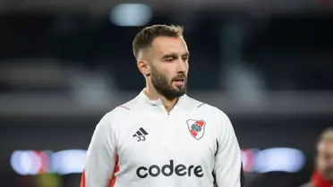 Pezzella es uno de los puntos altos de este River (Foto Baires).