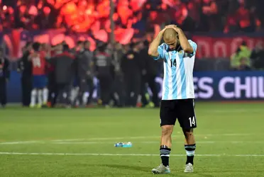 Pocos días después de un retiro sorpresivo de Fernando Gago, Javier Mascherano sigue su camino y anuncia la misma decisión.