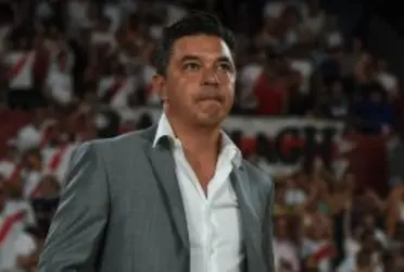 Puede ser el salvador de la pesadilla que vive la defensa de River Plate, pero Marcelo Gallardo ignora su talento