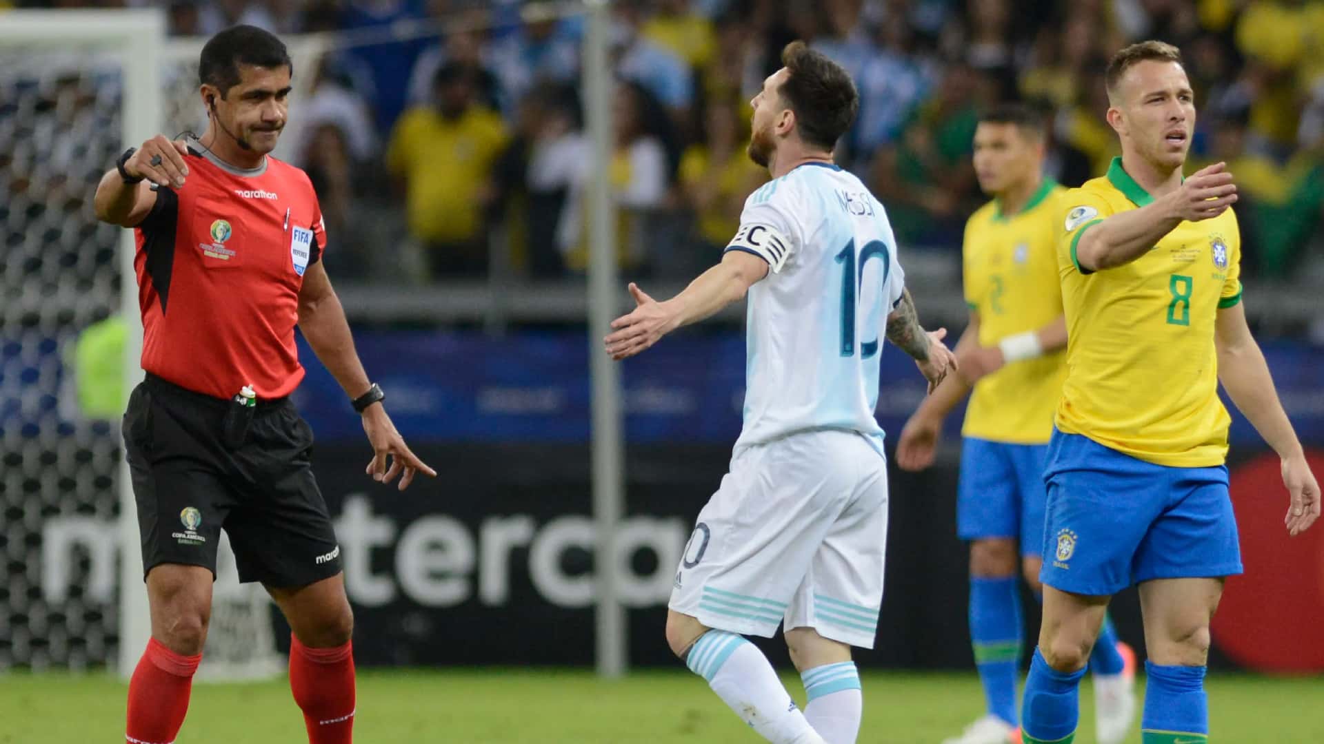 Roddy Zambrano habló sobre su polémico arbitraje en el Brasil - Argentina de 2019