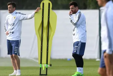 Ronald Koeman piensa en otro compañero de Lionel Messi en la Selección de Fútbol de Argentina, a más de Lautaro Martínez.