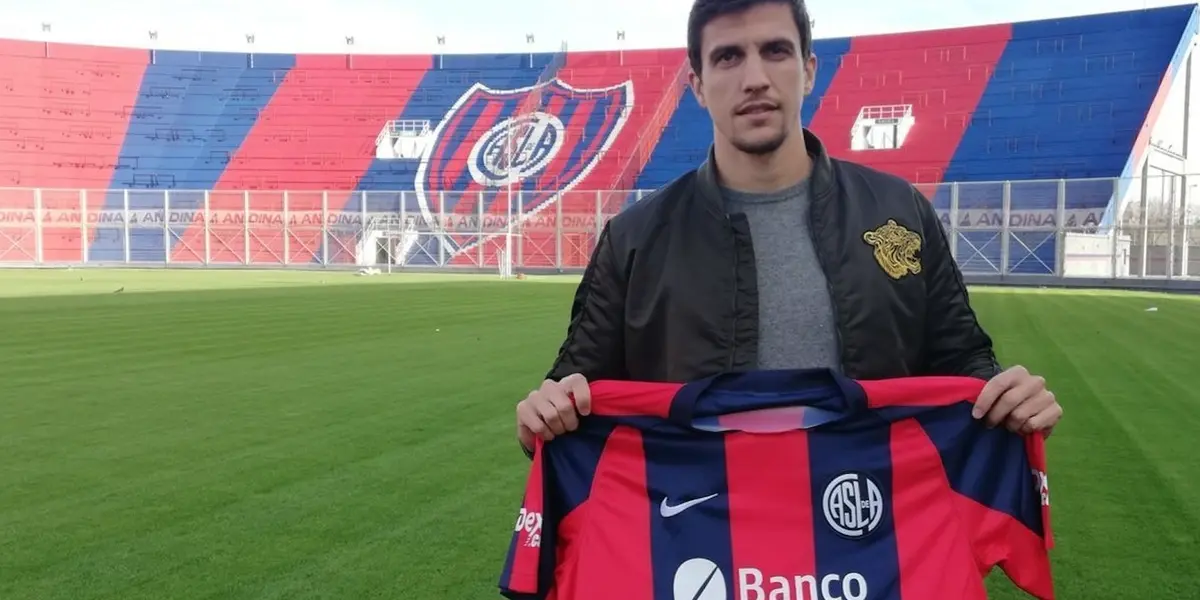 Santiago Vergini es olvidado por Mariano Soso, pero piensa demostrar su amor por San Lorenzo. Mira lo que será capaz de hacer por mantenerse en el equipo.