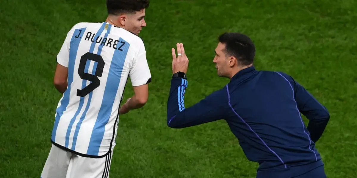 Scaloni le dio otro revés a Julián Álvarez