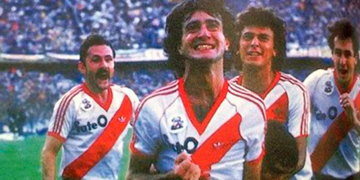 Se cumplen 49 años del inolvidable tanto del Beto Alonso a Independiente que O Rei no pudo convertir.