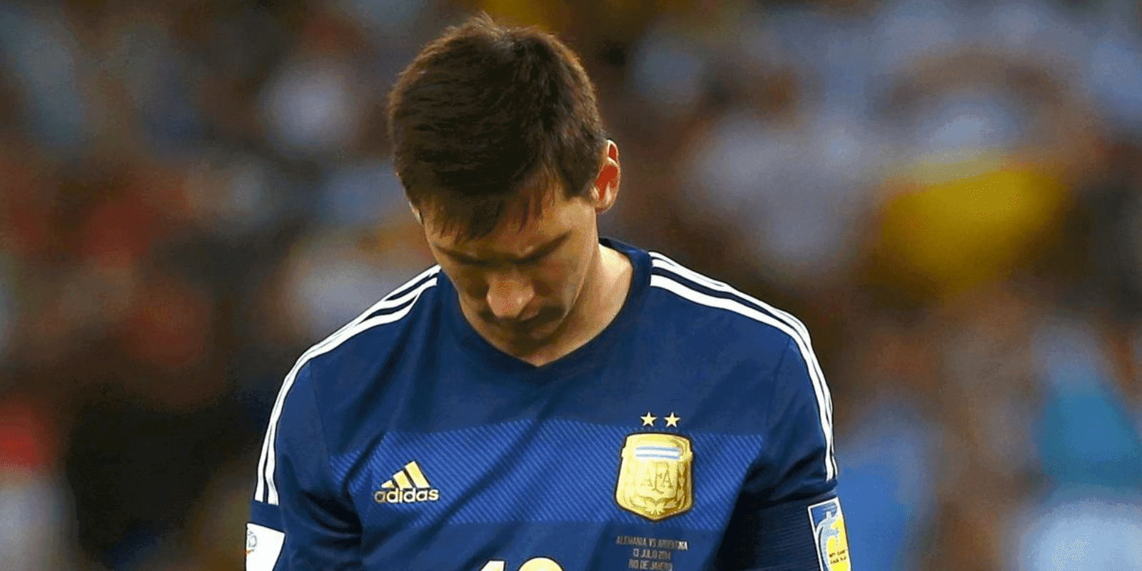 Se retiró hace poco del fútbol profesional y tuvo en sus pies la Copa del Mundo para la selección argentina