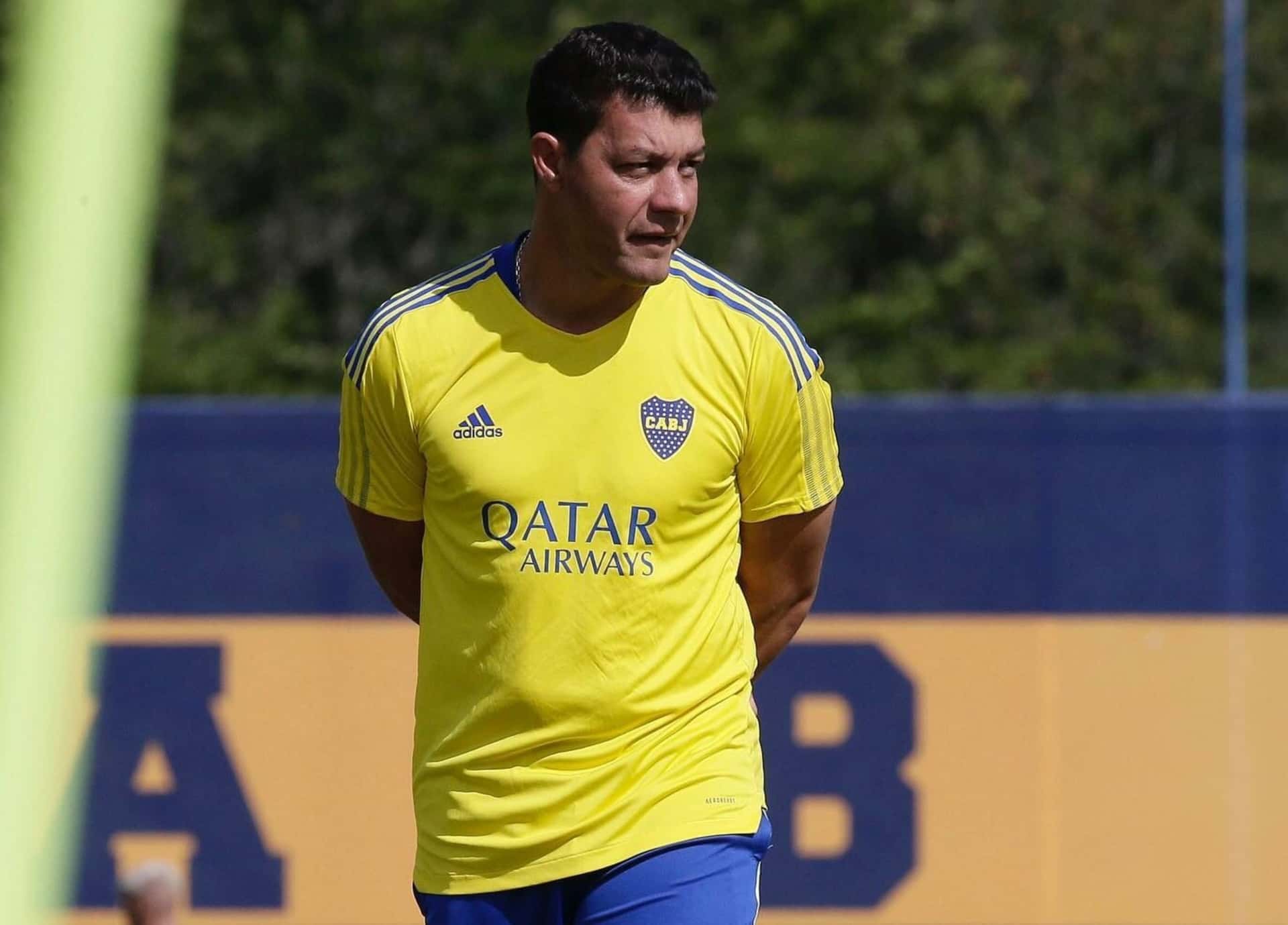Se trata de Ezequiel Fernández, quién está jugando en Tigre, pero el pueblo xeneize sueña con verlo nuevamente con la azul y oro.