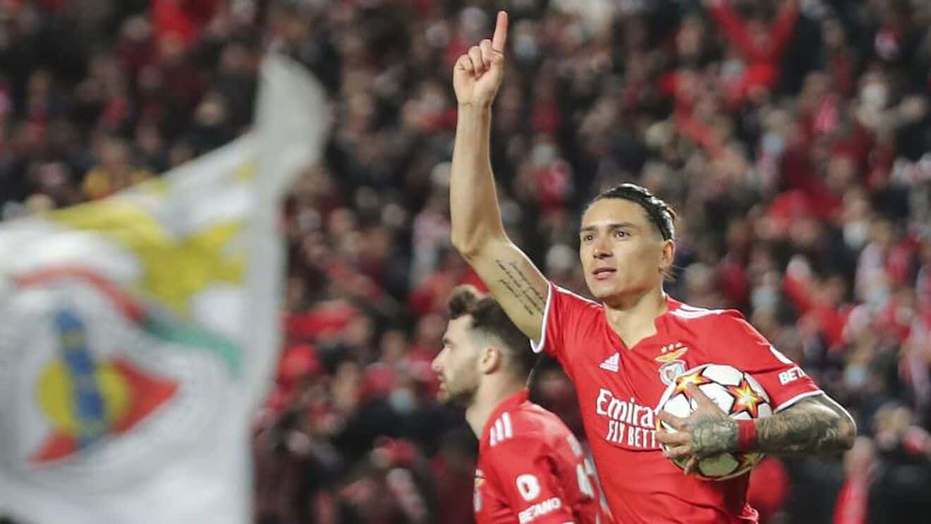 Se trata de una transferencia millonaria, de las mayores que ha registrado un futbolista sudamericano.