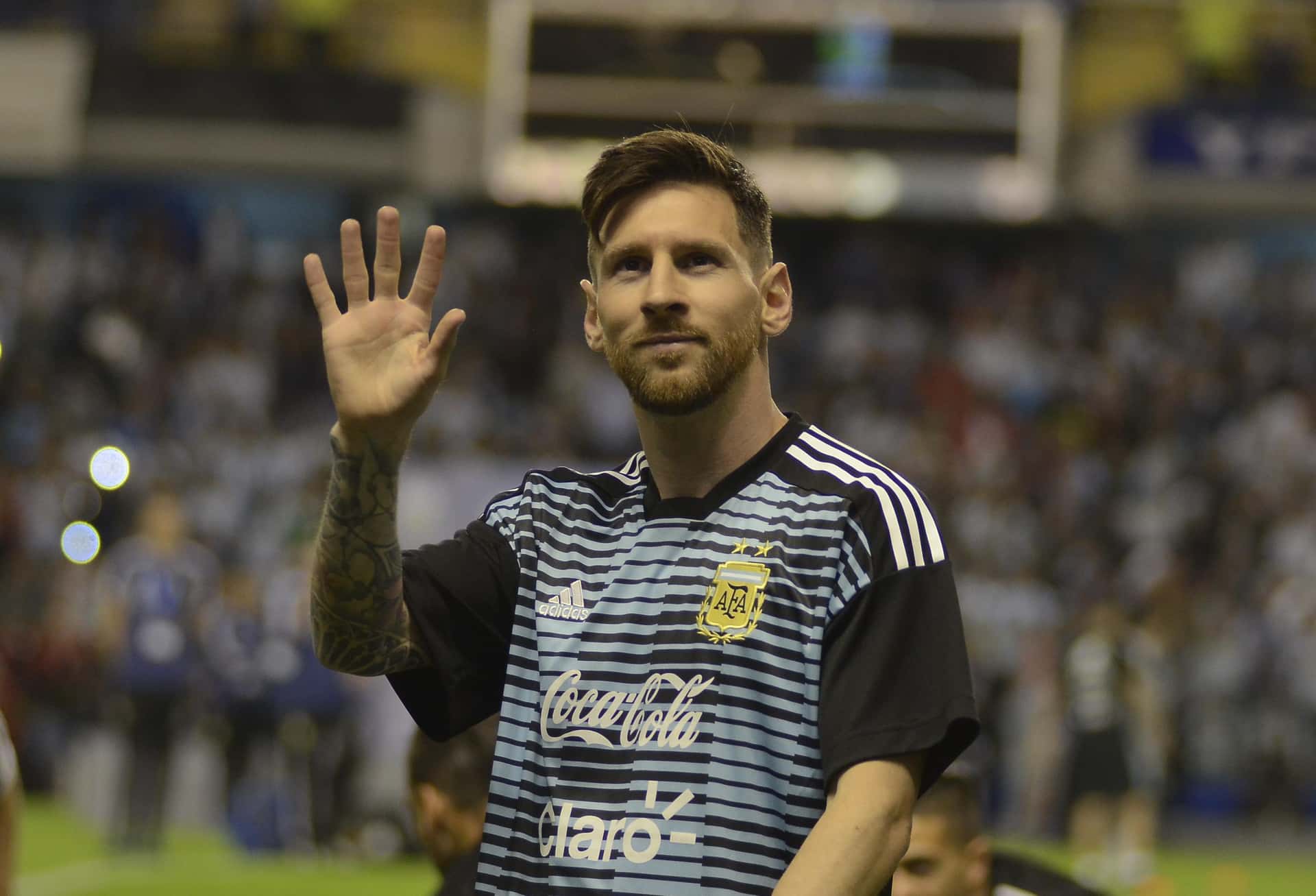 Siguen pasando los años y Lionel Messi se mantiene como el mejor jugador del mundo, a sus 34 años quiere seguir cosechando titulos para su carrera, pero su retiro del fútbol parece cada vez mas cerca ¿Será el 2022 su último año como profesional? Enterate de más información acá.
