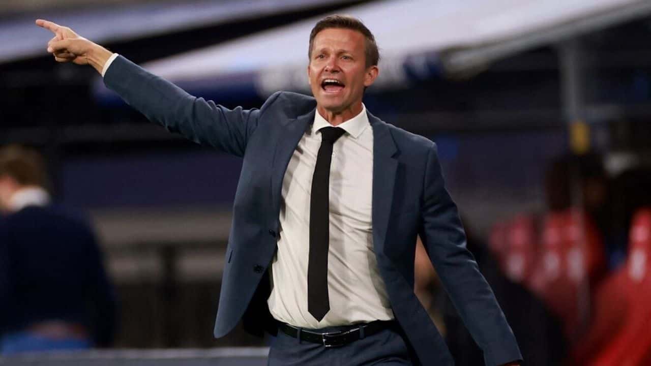 Tras la salida del Loco, el conjunto inglés ya contrató a su nuevo entrenador.