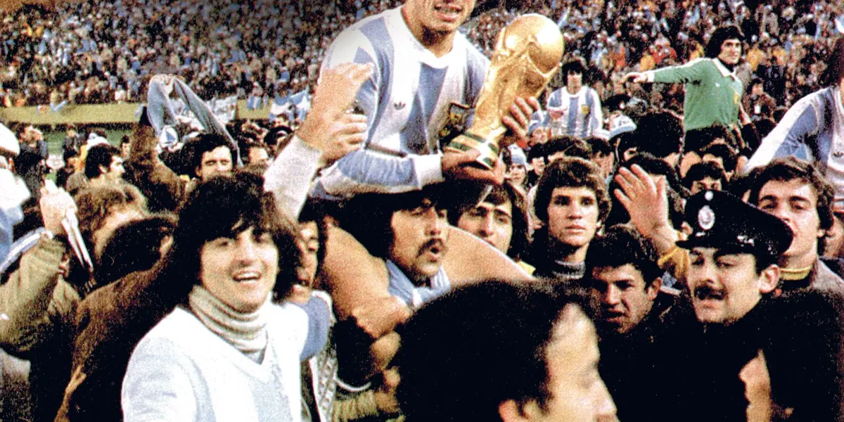 Un 25 de junio de 1978 Argentina derrotaba 3-1 a Holanda en el Monumental y levantaba por primera vez la copa.