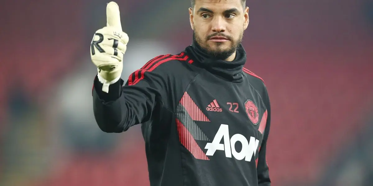 Un entrenador que conoce la gloria en UEFA Champions League busca fichar al argentino Sergio Romero.