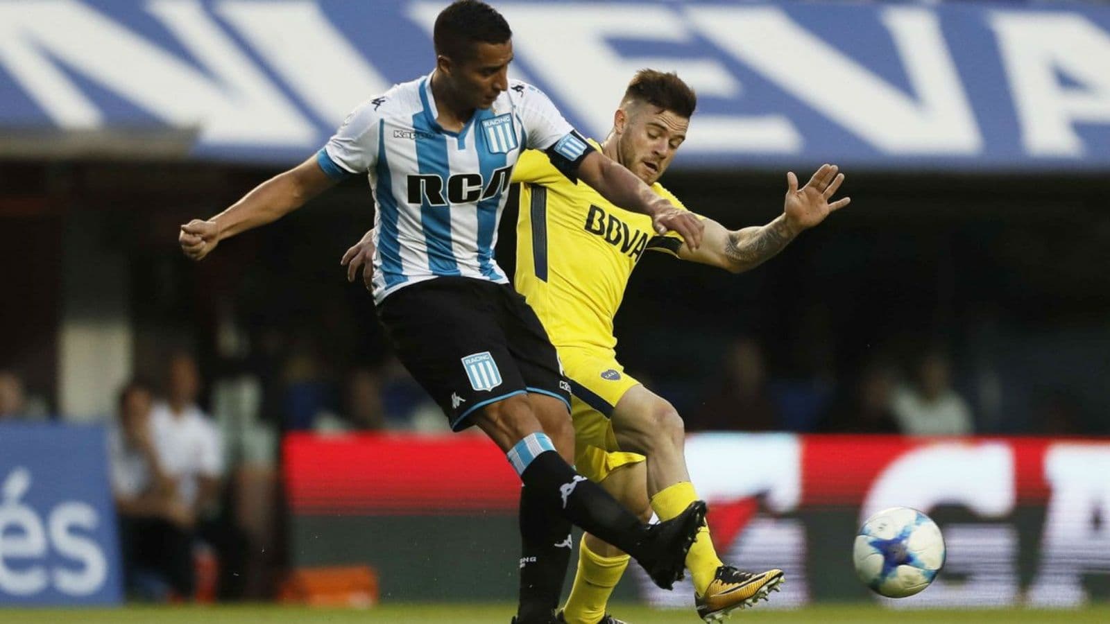 Una bomba se desató en Club Atlético Boca Juniors con la noticia del fichaje de Diego Hernán González, quien llega sorpresivamente al club.