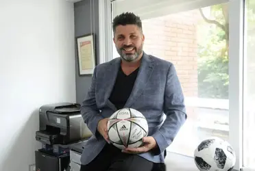 Una de las personas con más influencia en el fútbol argentino y del que se conocen pocas cosas, habló y contó algunas de sus actividades.