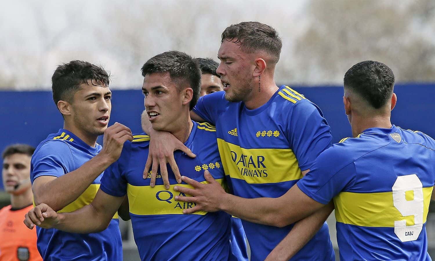 Una muy interesante promesa debería volver al Xeneize luego de salir a préstamo, pero su actual club quiere que se quede.